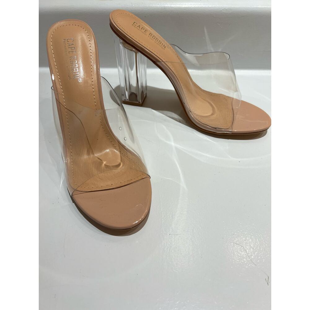 CAPE ROBBIN “Fusion” Clear Acrylic Heels Sz 9